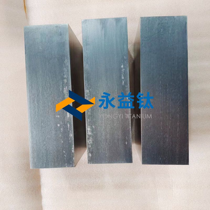 钛锻件组织不匀称性对新型近β钛合金组织与力学性能的影响